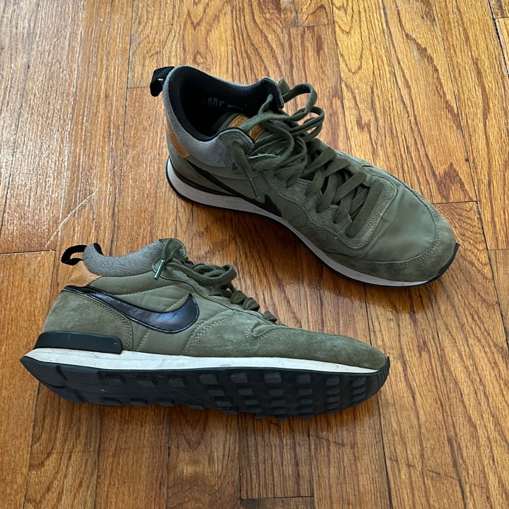 Nike Internationalist Mid (M9)